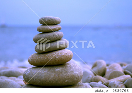 stone pyramid stone pyramid 9386768