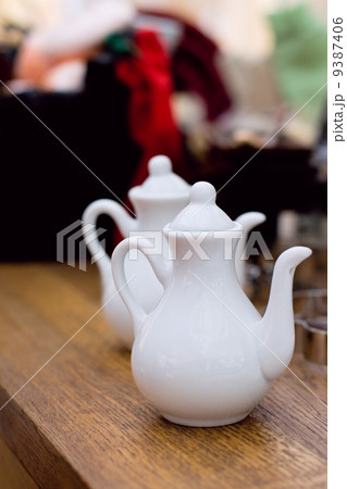 two teapots two teapots 9387406