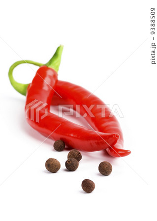 red cayenne and black pepper red cayenne and black pepper 9388509