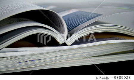 stack of magazines 9389028