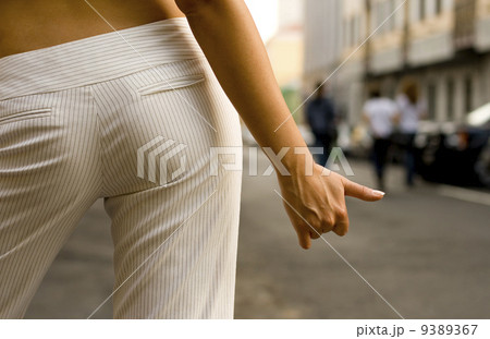 hitchhiking girl 9389367