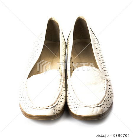 pair of white shoes 9390704
