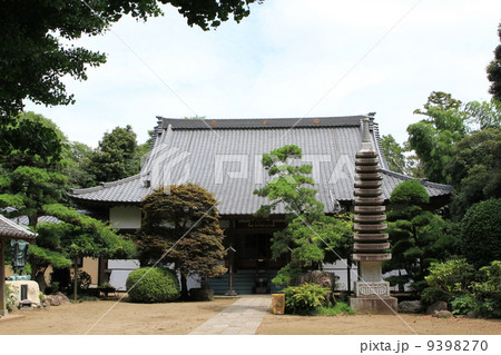 千葉県市原市にある上総国分寺の本堂 9398270