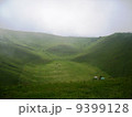 伊豆大室山の火口 9399128