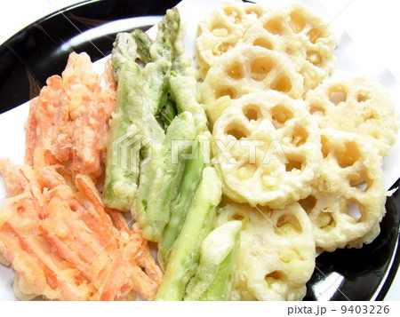 野菜の天ぷらの盛り合わせ 野菜の天ぷらの盛り合わせ 9403226