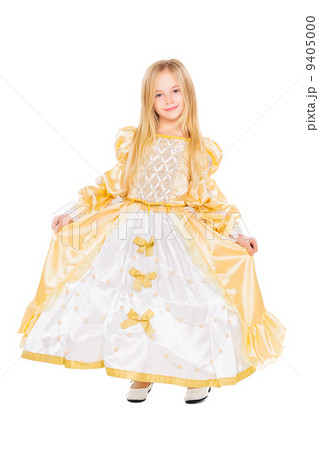 Attractive little girl Attractive little girl 9405000