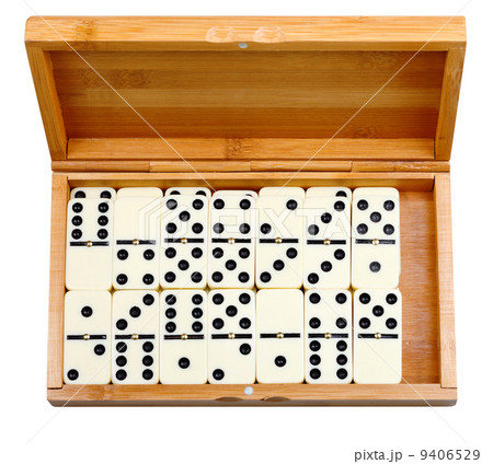 set of dominoes in bamboo box 9406529