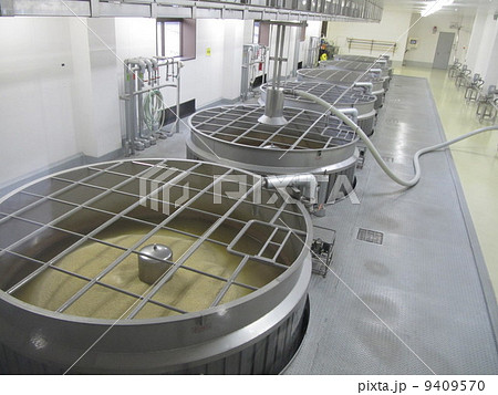 焼酎製造工場 焼酎製造工場 9409570