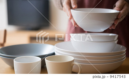 お皿 9417543