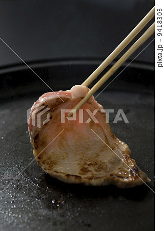 豚肉の塩麹ステーキ 9418303
