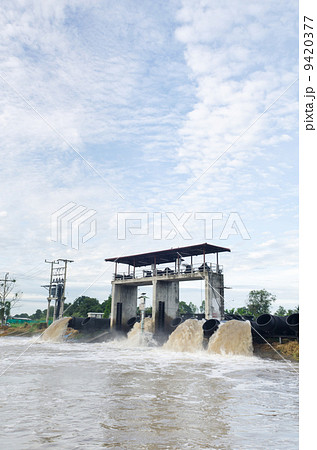 lot of water pipe. 9420377