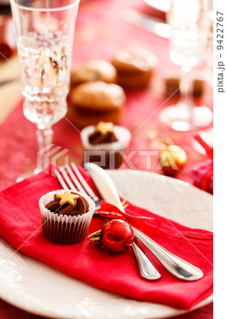 Christmas Table Setting Christmas Table Setting 9422767