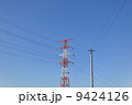 送電線と電柱 9424126
