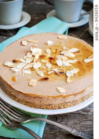 Chocolate Cheesecake with Fried Almond flakes 9426059