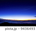 マウナケア山からの日の出 9436493