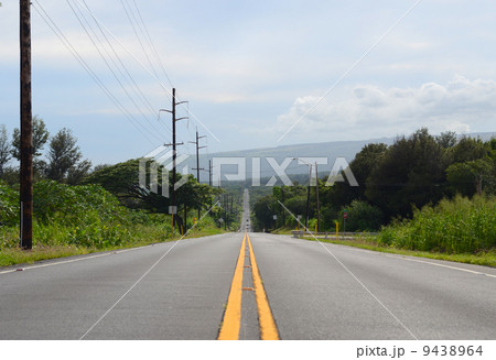 真っすぐな道 9438964