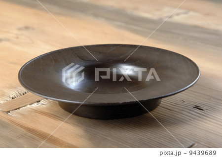 天然木塗りの平器 9439689