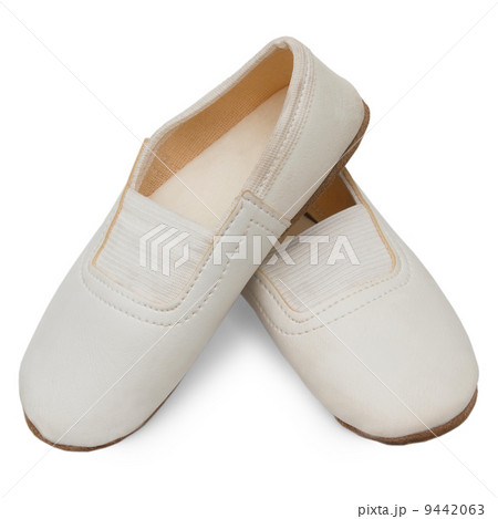 old children's white pink pointe shoes ballet slippers isolated 9442063