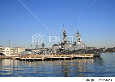 護衛艦「おおなみ」「てるづき」の入港風景 護衛艦「おおなみ」「てるづき」の入港風景 9445623