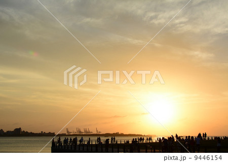 Famous sunset in Tamsui Famous sunset in Tamsui 9446154