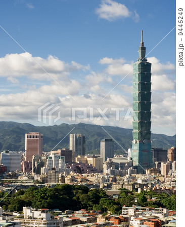 beautiful cityscape of Taipei 9446249
