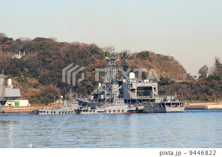 護衛艦「やまぎり」の入港風景 護衛艦「やまぎり」の入港風景 9446822