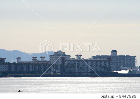 鎌倉にある海水浴場として人気の材木座海岸を訪れて 9447939