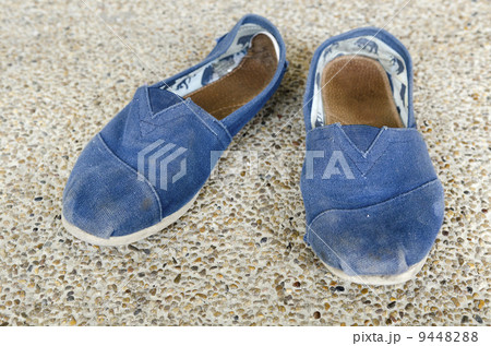 Old blue Running Shoes 9448288