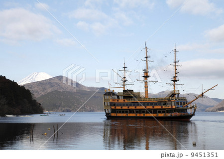 芦ノ湖　箱根海賊船 9451351