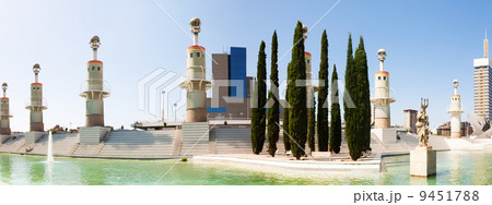 Panorama of Parc de l'Espanya Industrial in Barcelona 9451788
