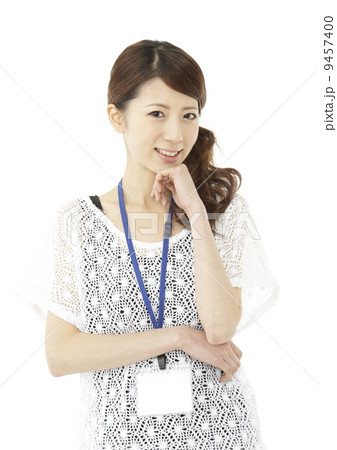 カジュアルなビジネスウーマン 9457400