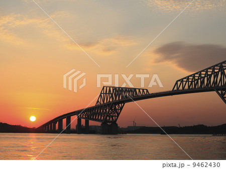 夕陽とゲートブリッジ 9462430