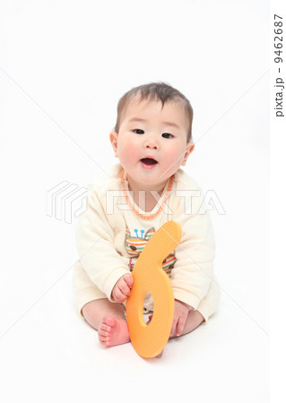 数字と赤ちゃん 9462687