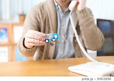 トラックと電話 トラックと電話 9463896