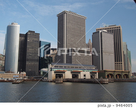 ニューヨーク　マンハッタンのスタテン島フェリー乗り場 9464005