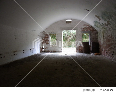 芸予要塞地下兵舎内部 9465039