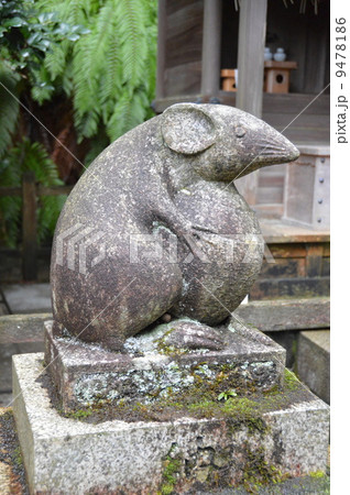 大国社の「狛ネズミ」(大豊神社/京都市左京区鹿ケ谷宮ノ前町) 大国社の「狛ネズミ」(大豊神社/京都市左京区鹿ケ谷宮ノ前町) 9478186