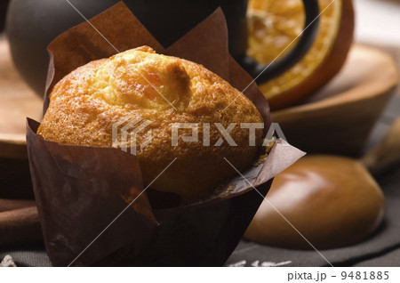 Homemade cinnamon muffins with coffe Homemade cinnamon muffins with coffe 9481885