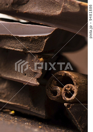 Homemade chocolate with cinnamon Homemade chocolate with cinnamon 9481886