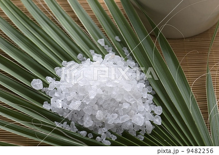 bath salt and palm leaf 9482256