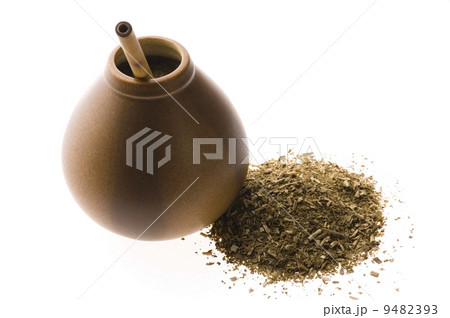 argentinian calabash with yerba mate isolated on white backgroun argentinian calabash with yerba mate isolated on white backgroun 9482393