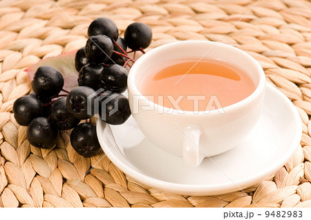 Black chokeberry tea Black chokeberry tea 9482983