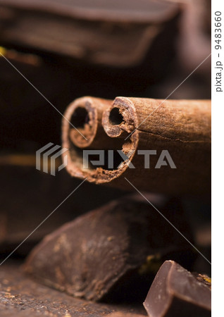 Homemade chocolate with cinnamon Homemade chocolate with cinnamon 9483660
