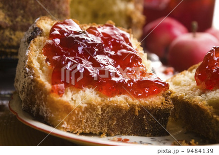Traditional Polish Cake with apple marmelade 9484139