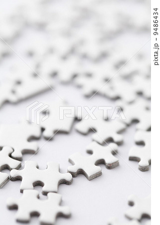 white jigsaw puzzle 9486434
