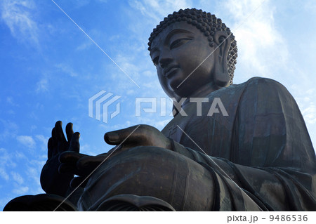 Tian Tan Buddha Tian Tan Buddha 9486536