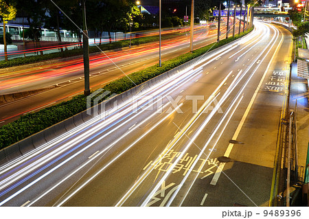 traffic in city at night traffic in city at night 9489396