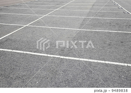 Outdoor car park Outdoor car park 9489838