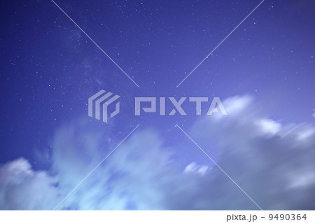 Universal milky way galaxy with cloud 9490364