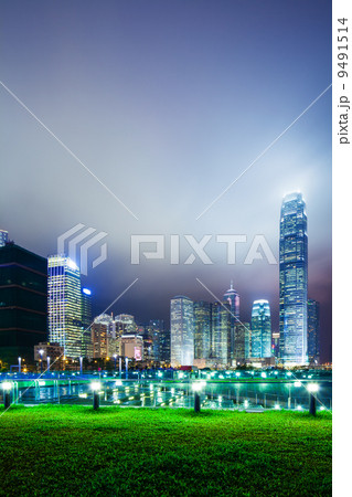 Hong Kong city at night 9491514